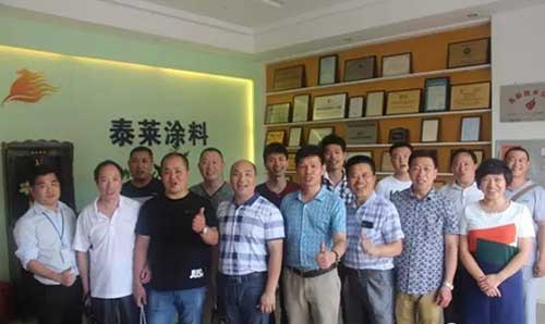 泰萊涂料集團(tuán)高管與精英經(jīng)銷(xiāo)商深入研討工匠精神