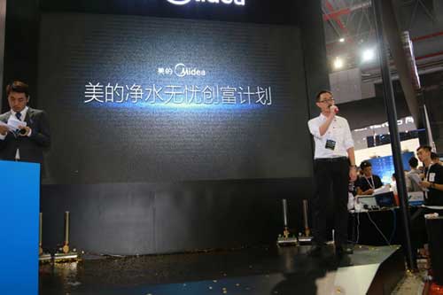 商用凈水市場(chǎng)爭(zhēng)奪戰(zhàn)開啟 美的發(fā)布“無(wú)憂創(chuàng)富計(jì)劃”