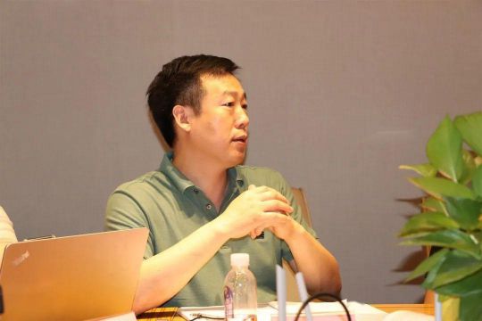 “中國(guó)軟裝定制聯(lián)盟燈具專(zhuān)業(yè)委員會(huì)企業(yè)品牌座談會(huì)”隆重召開(kāi)