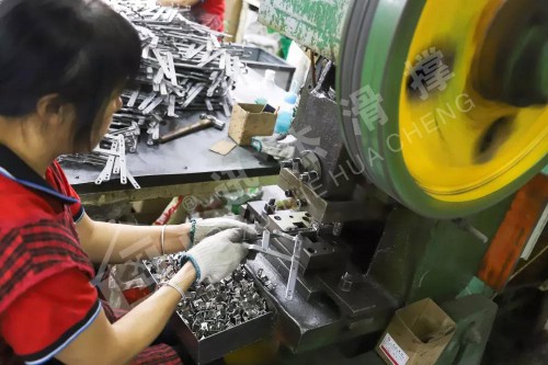 鋁合金門窗滑撐，迅杰一路向前、永不止步！
